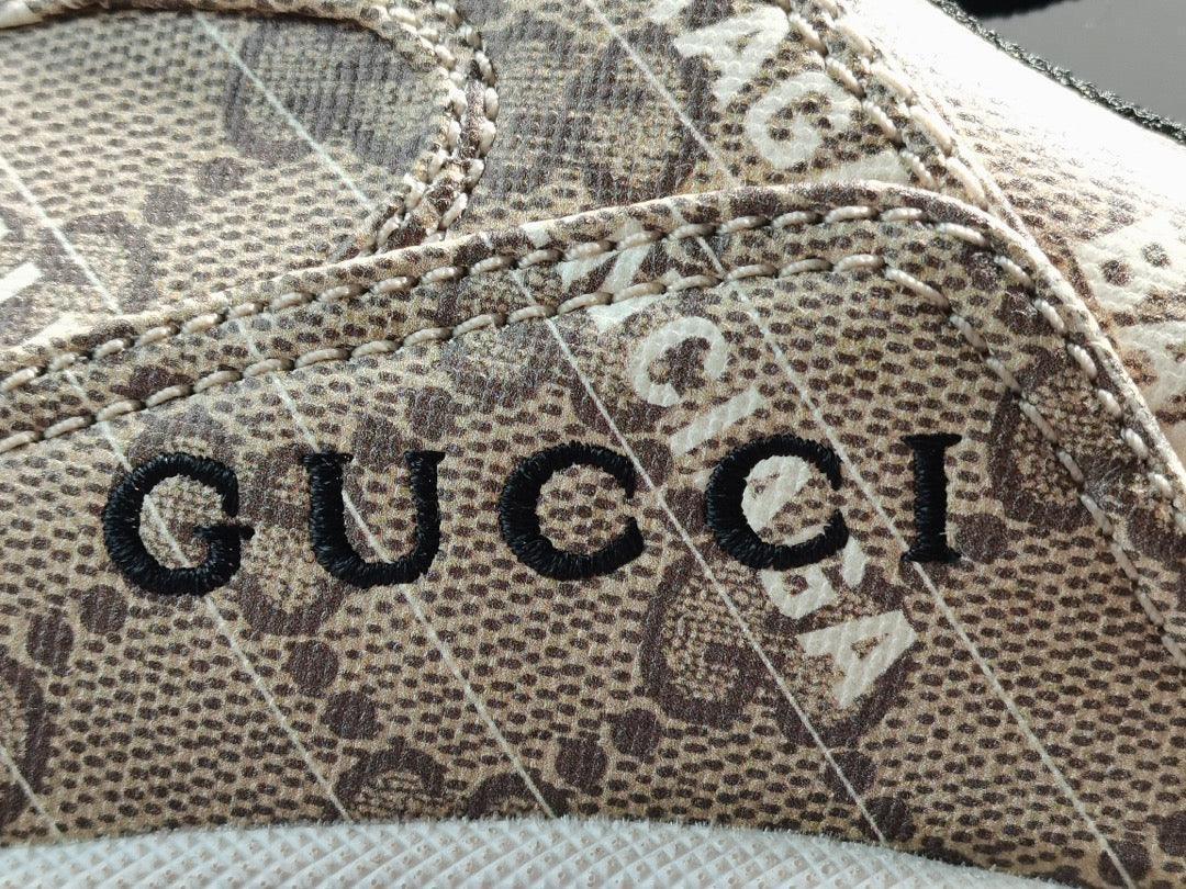 BALENCIAGA x GUCCI - TRIPLES S