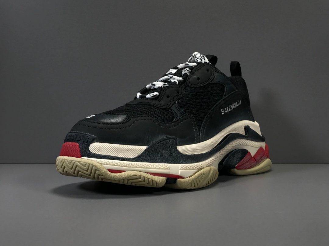 BALENCIAGA TRIPLE S SNEAKER