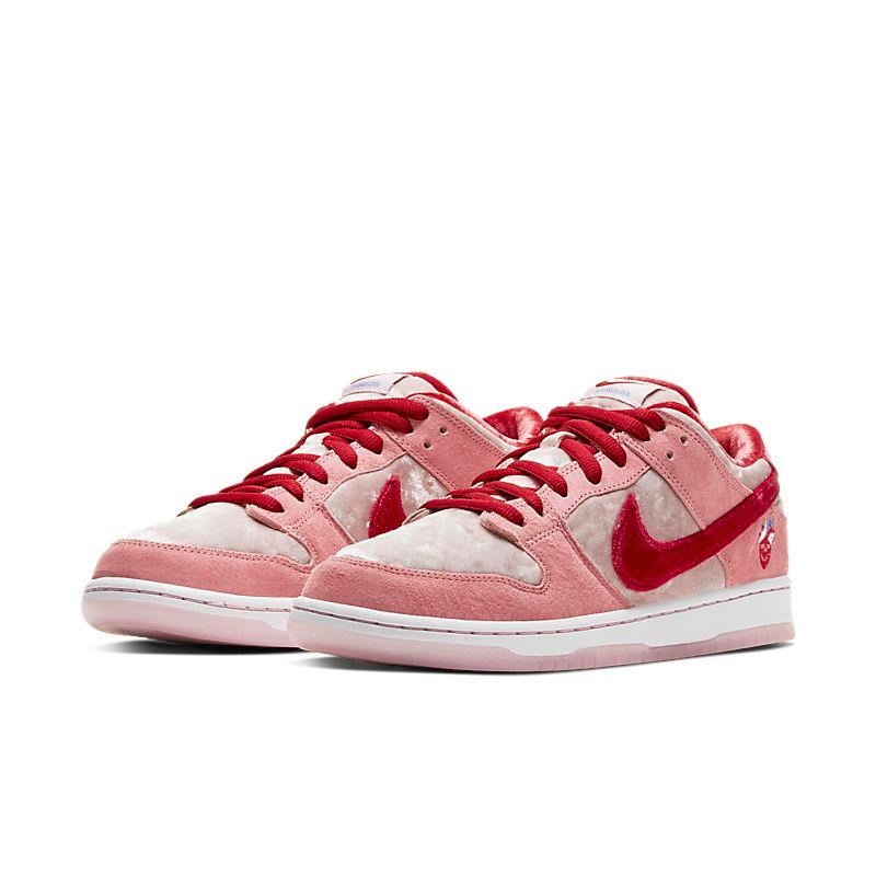 Nike SB Dunk Low StrangeLove Skateboards