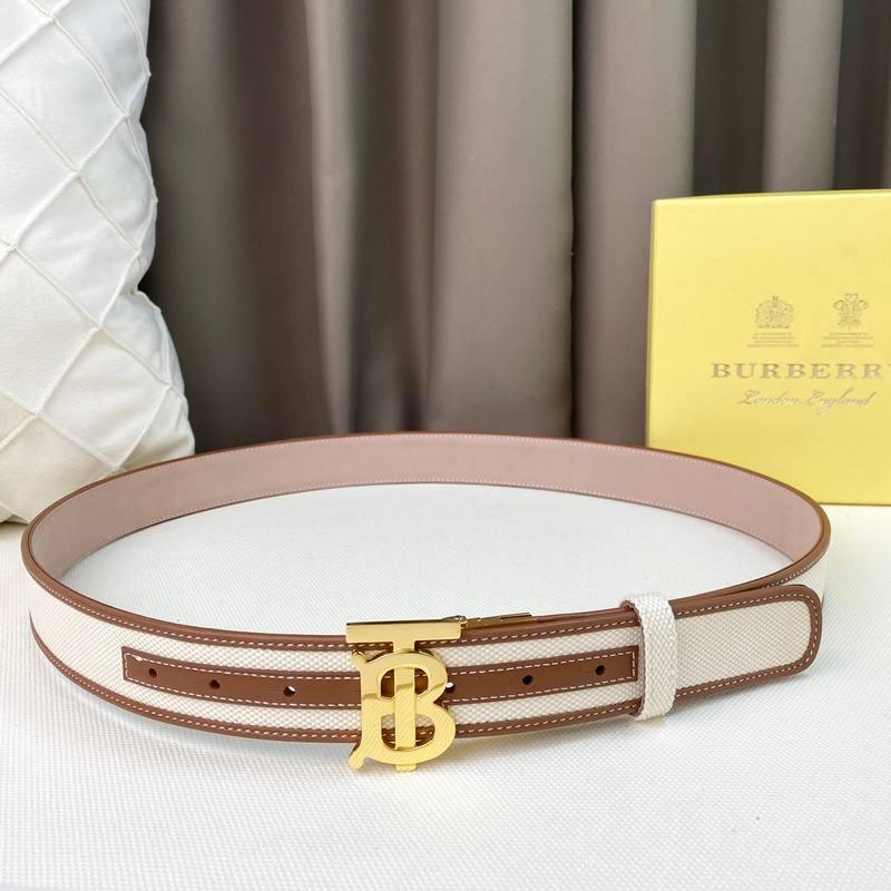 Burberry Reversible Leather Vintage Belt