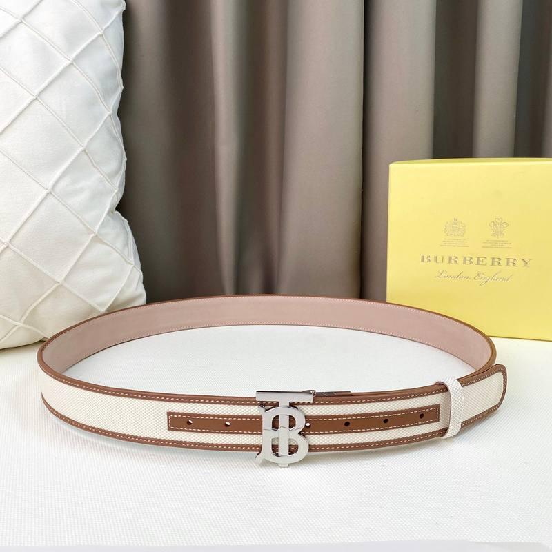 Burberry Reversible Leather Vintage Belt