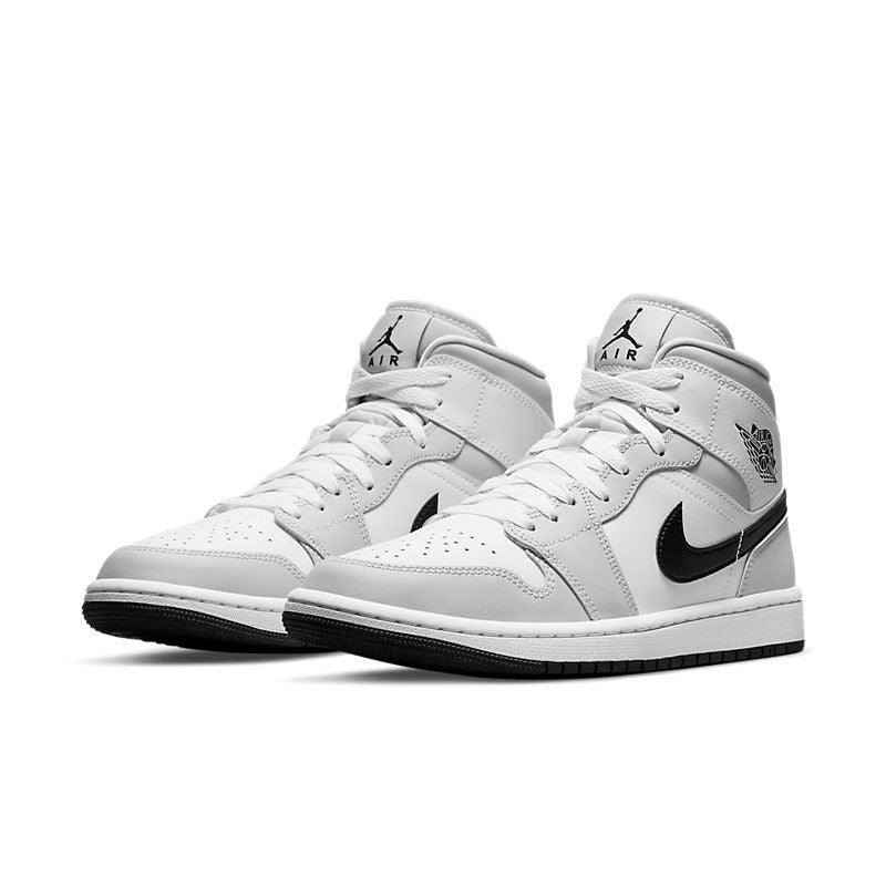 Air Jordan 1 High 'Light Smoke Grey'