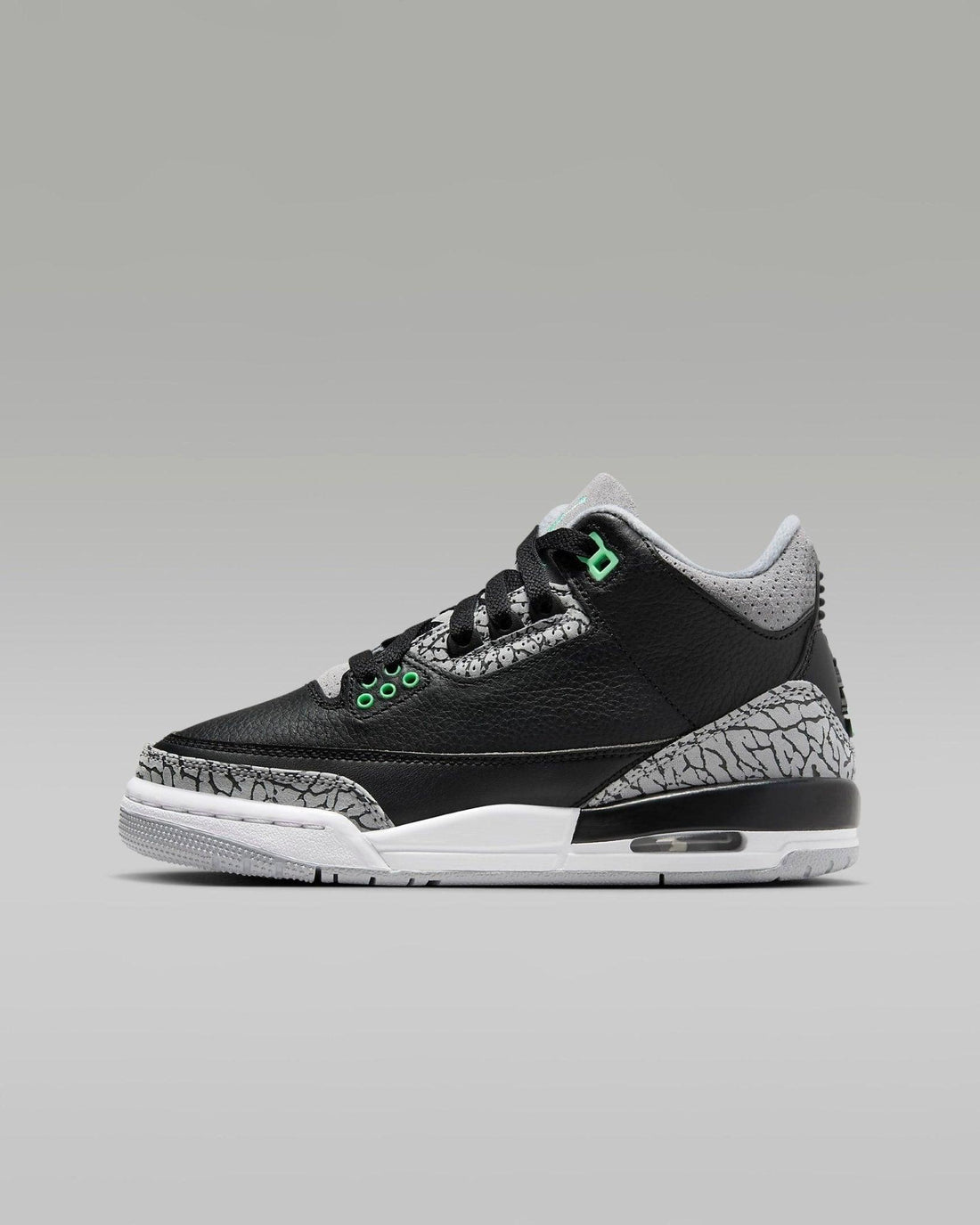 Air Jordan 3 Retro "Green Glow"