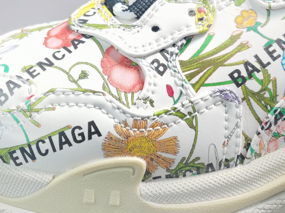 BALENCIAGA x GUCCI - TRIPLES S