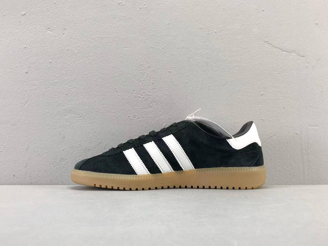 Adidas Originals Bermuda 'Carbon Off White'