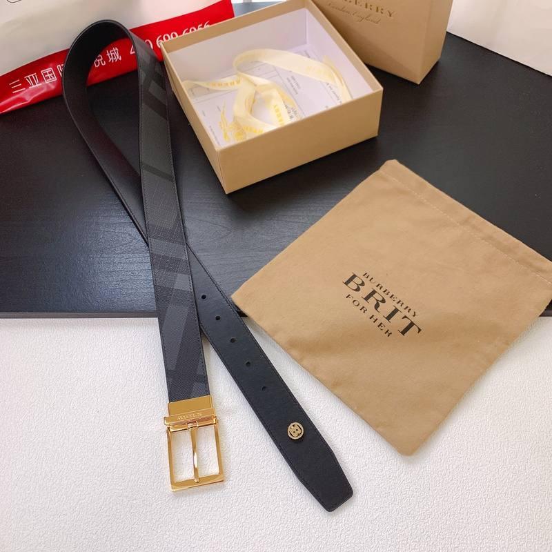 Burberry Leather Vintage Belt