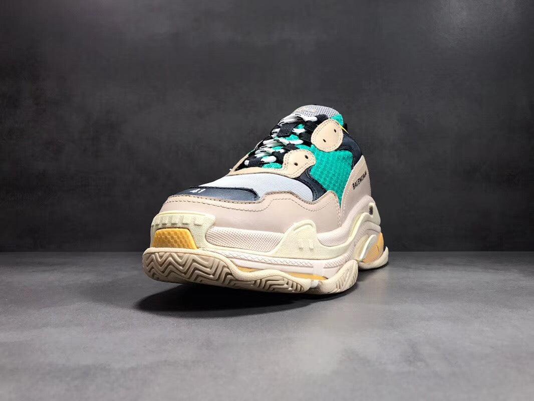 BALENCIAGA TRIPLE S SNEAKER