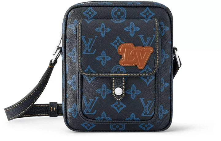 Louis Vuitton women NWT wearable christopher Shoulder Crossbody